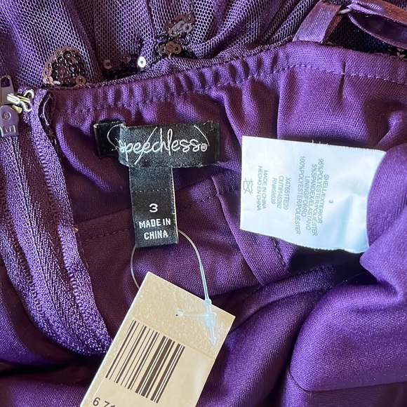 SPEECHLESS sz 3 Long Maxi Gown Spaghetti Strap Sequin Netting Monochrome $89 NEW - Picture 13 of 16